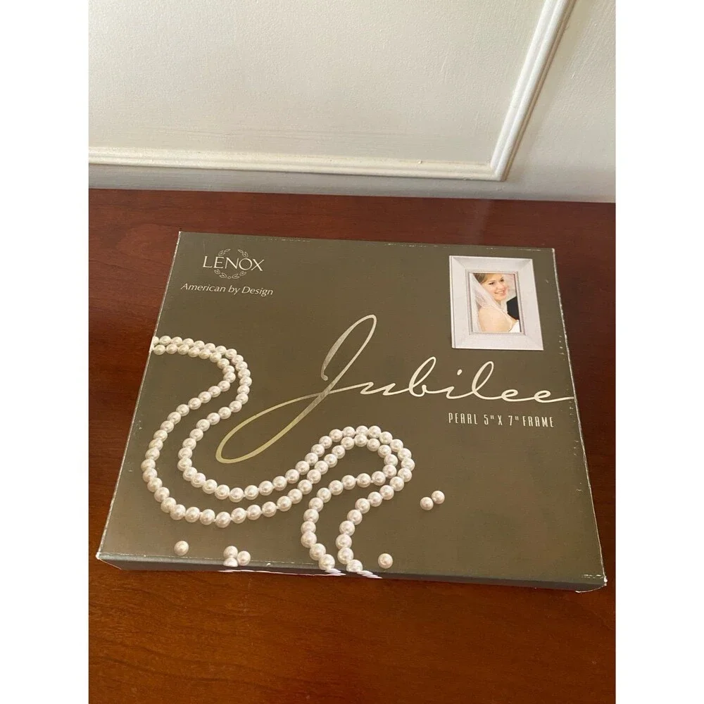 Lenox Jubilee Pearl 5x7 Picture Frame Wedding Anniversary NIB